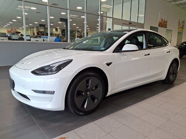 Used 2023 Tesla Model 3 Standard Range RWD image 3