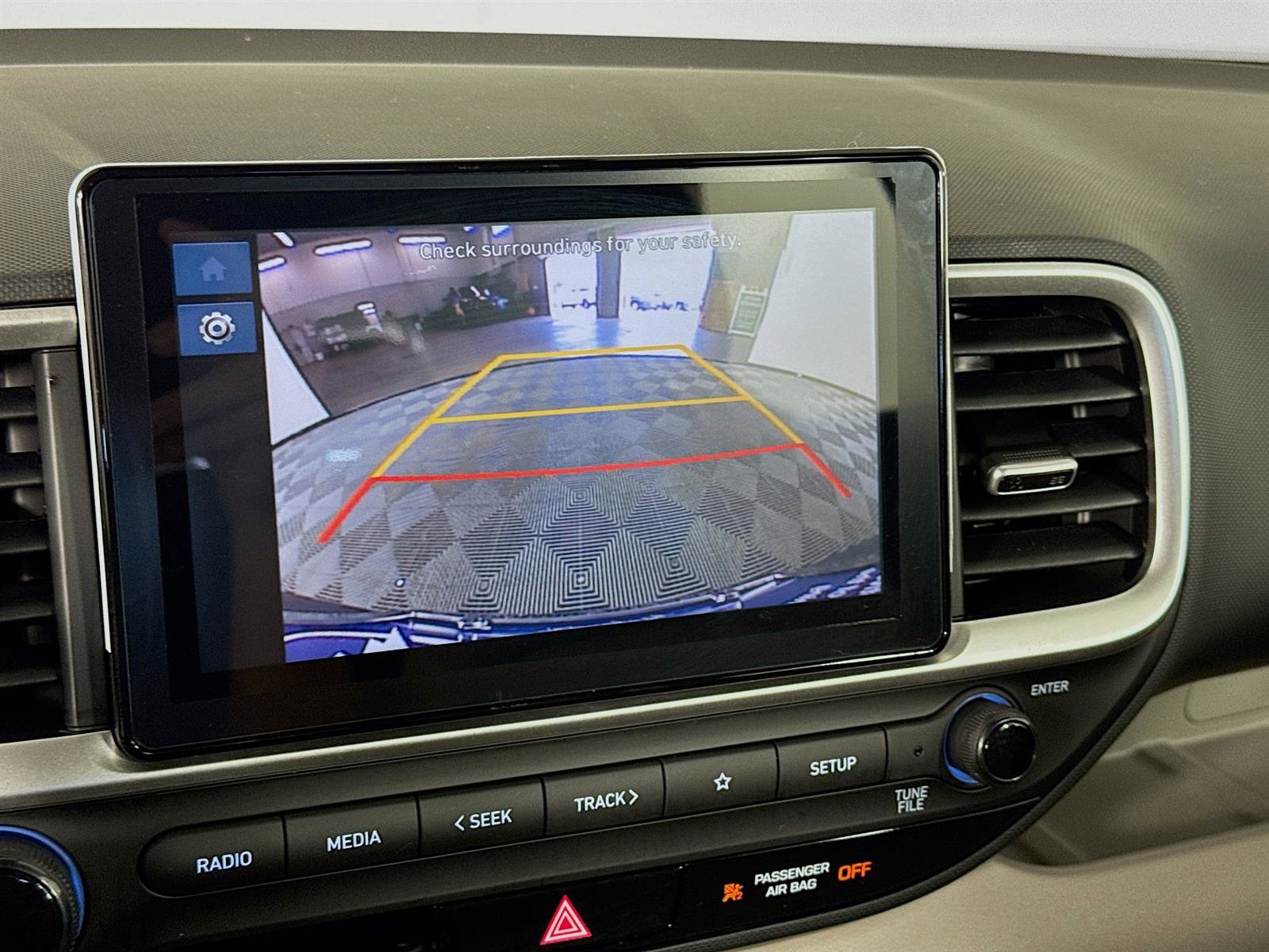 New 2025 Hyundai Venue SEL image 16