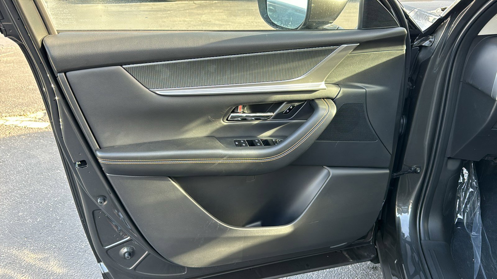 New 2026 MAZDA CX-90 Plug-In Hybrid w/ Preferred image 11