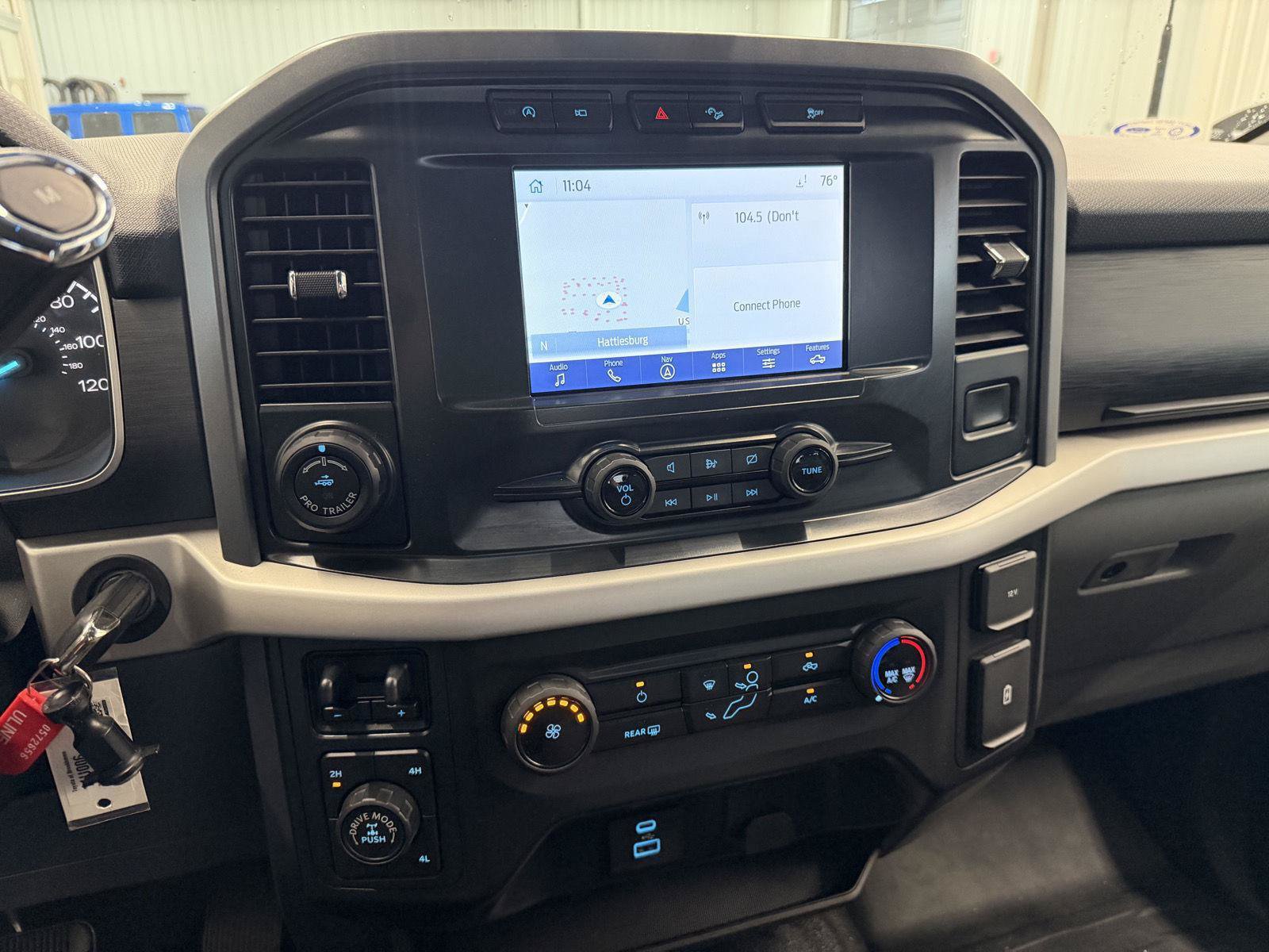 Used 2022 Ford F150 XLT w/ Trailer Tow Package AWD/4WD image 11