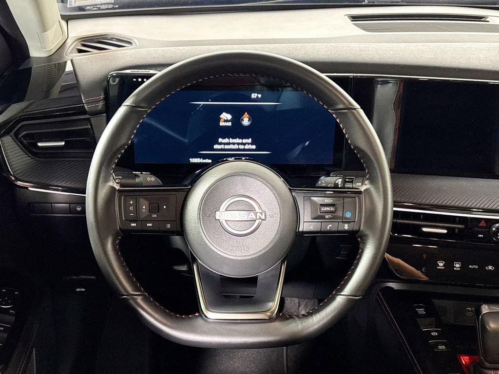 Used 2025 Nissan Kicks SR AWD/4WD image 13