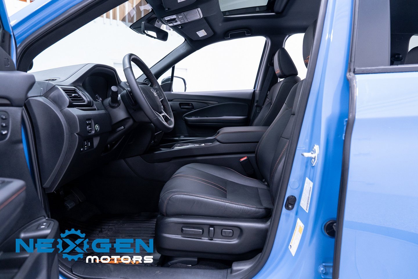 Used 2025 Honda Passport TrailSport image 24