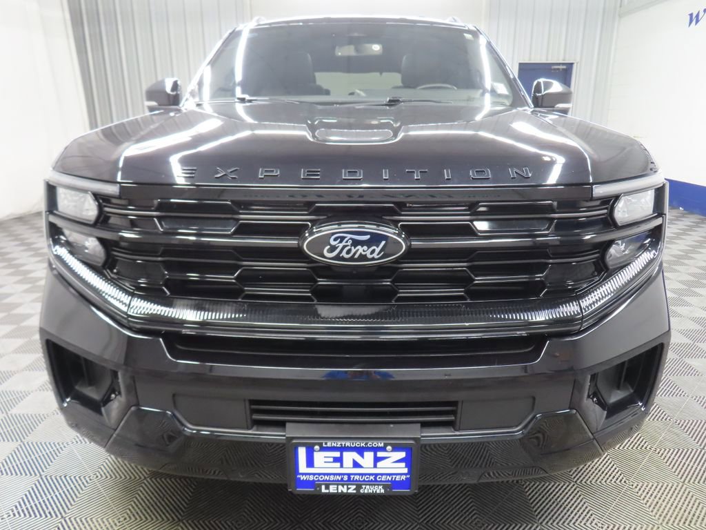 Used 2025 Ford Expedition Platinum w/ Stealth Performance Package AWD/4WD image 55