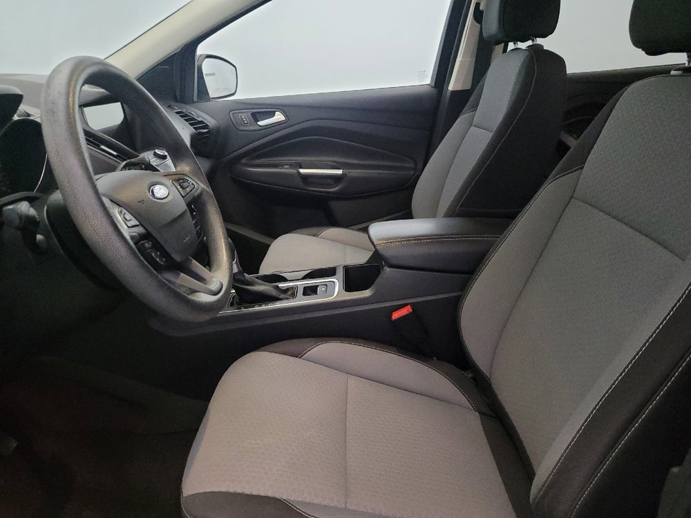 Used 2017 Ford Escape SE w/ Equipment Group 201A AWD/4WD image 17