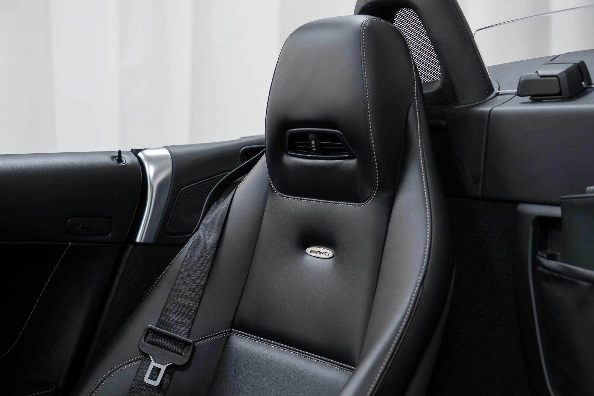 Used 2012 Mercedes-Benz SLS AMG Roadster image 18