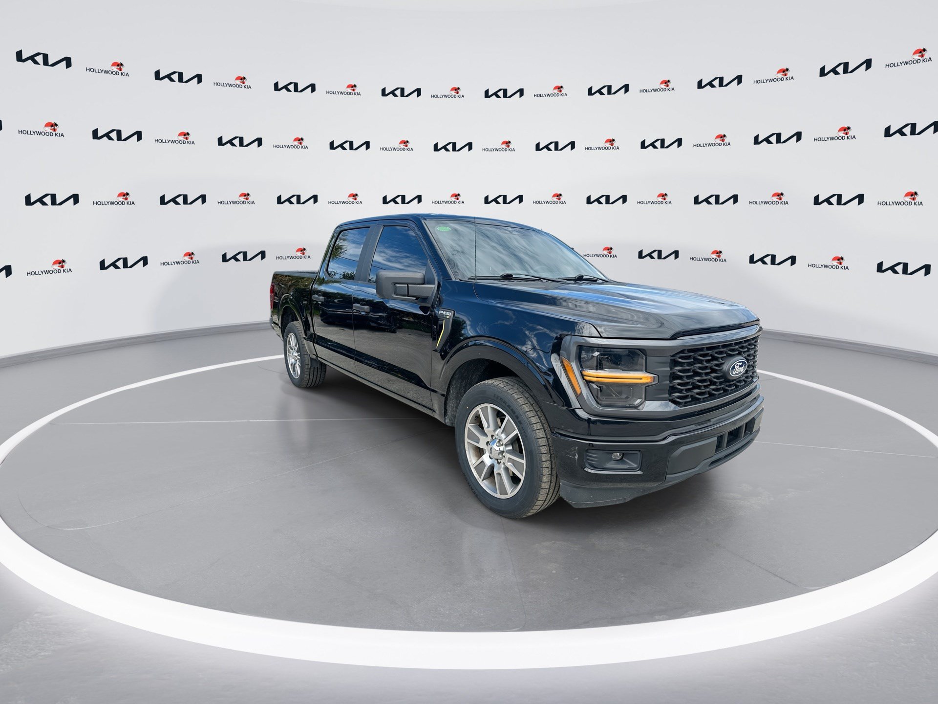 Used 2024 Ford F150 STX RWD image 2