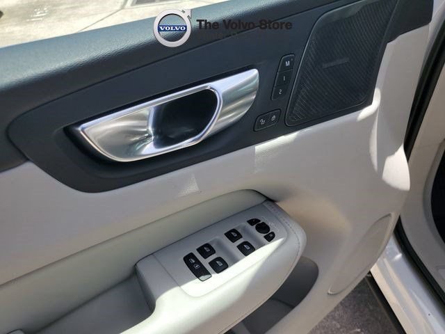 Certified 2023 Volvo XC60 T8 Plus w/ Protection Package Premier AWD/4WD image 13