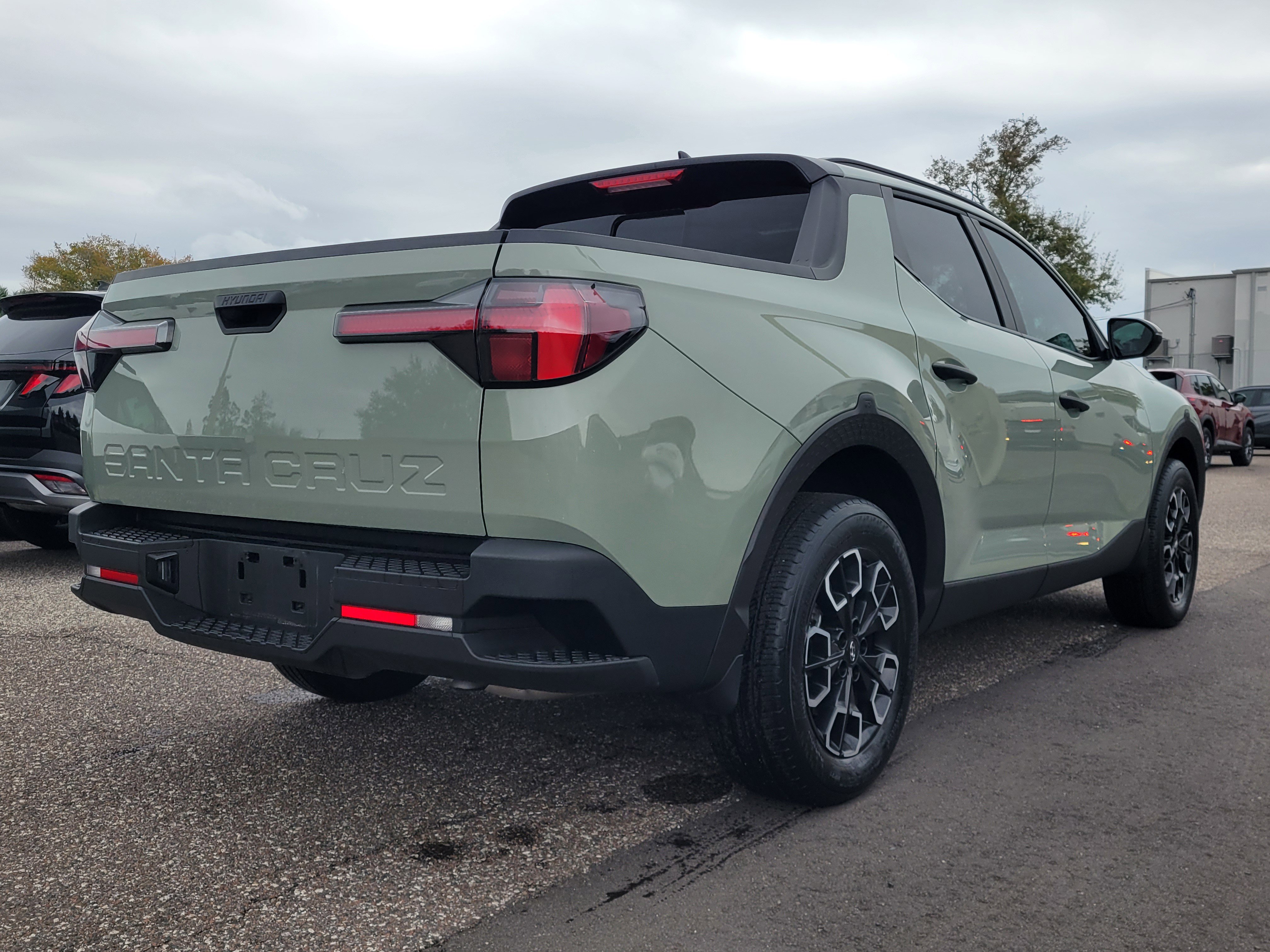 Used 2023 Hyundai Santa Cruz SEL w/ Activity Package image 3