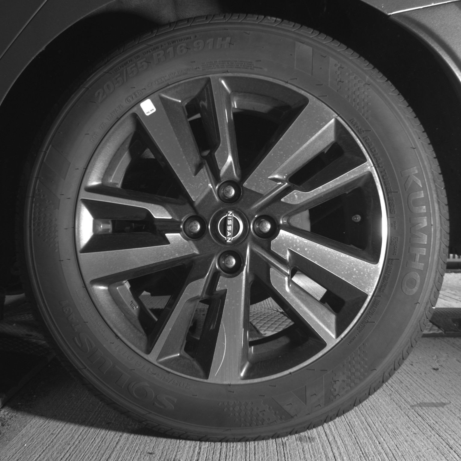 Used 2025 Nissan Versa SV image 14