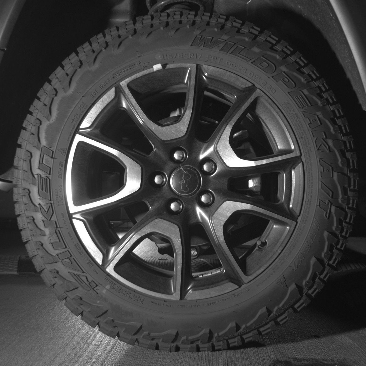 Used 2025 Jeep Compass Trailhawk image 15