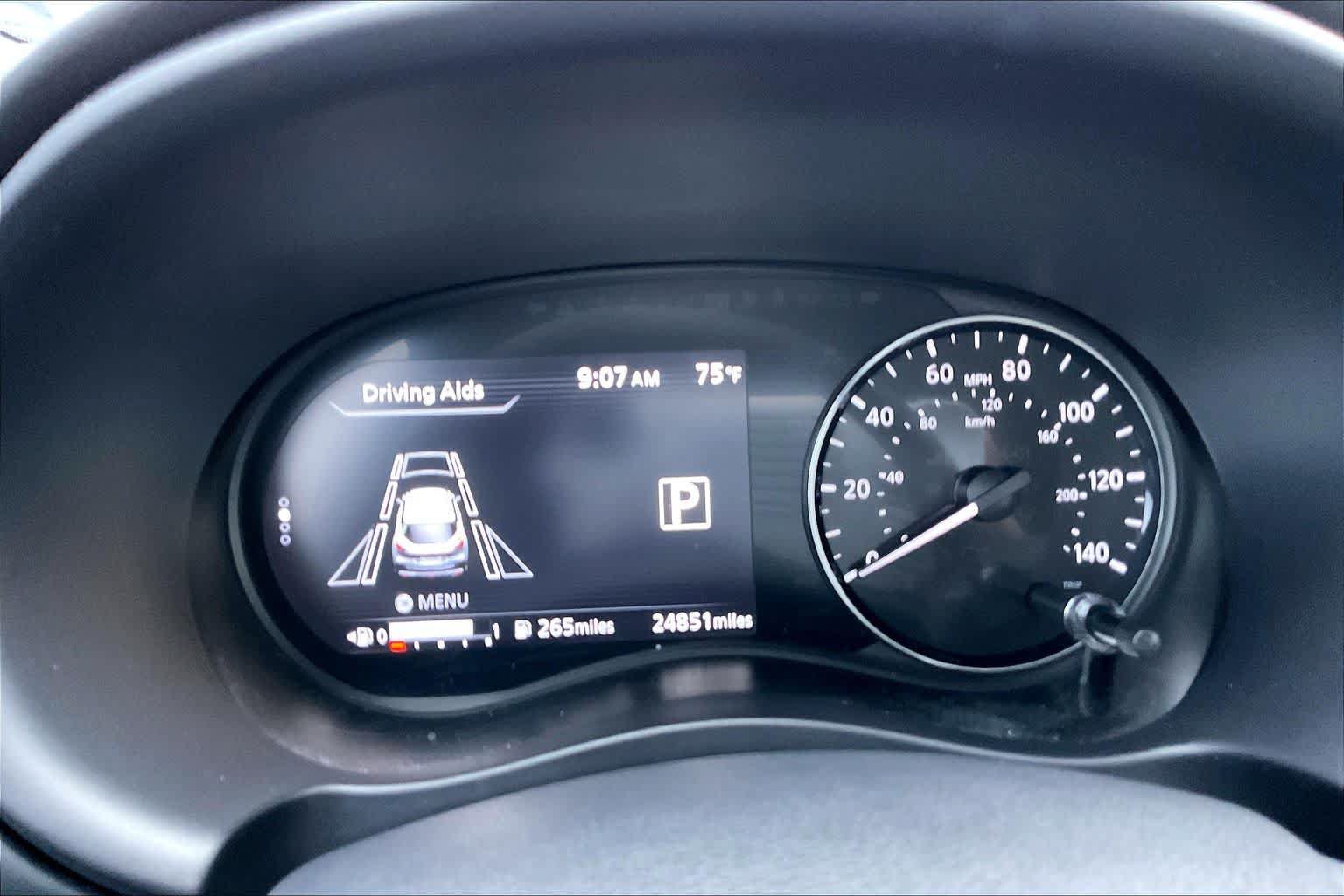 Used 2024 Nissan Kicks SR w/ SR Premium Package FWD image 25
