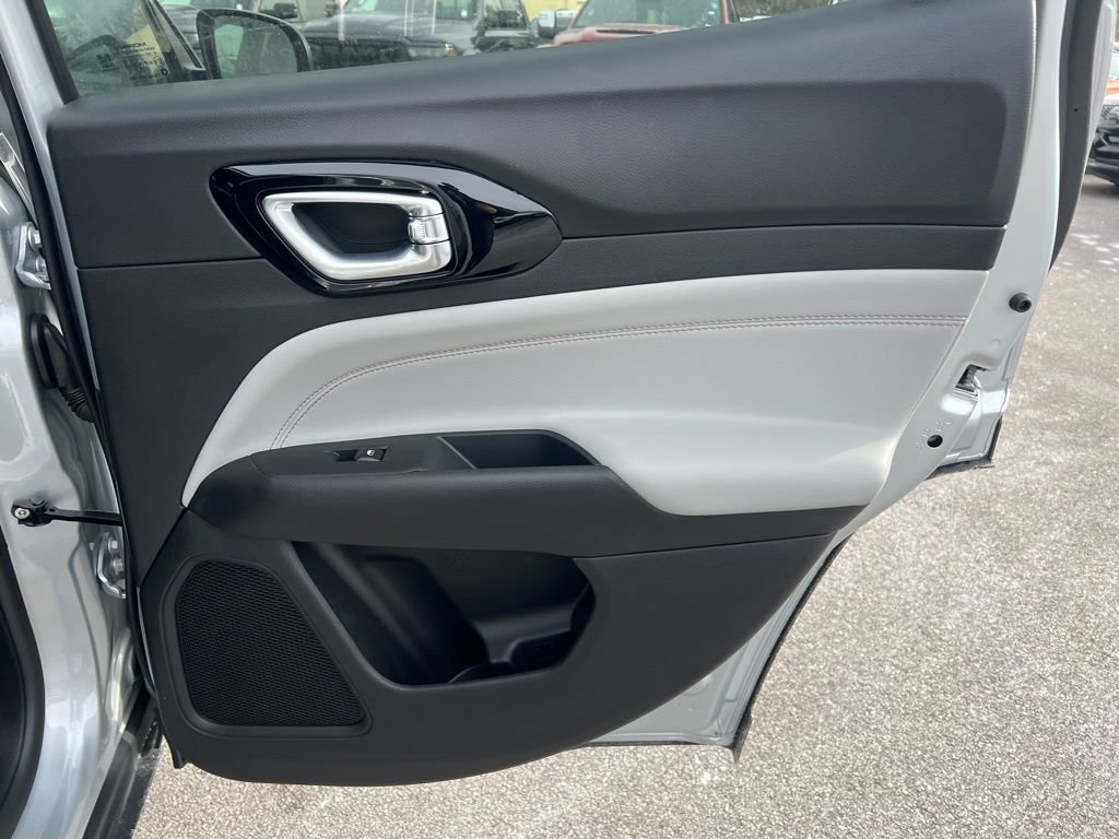 New 2026 Jeep Compass Limited AWD/4WD image 12