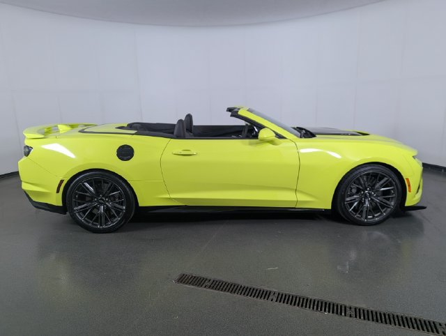 Used 2020 Chevrolet Camaro ZL1 RWD image 14