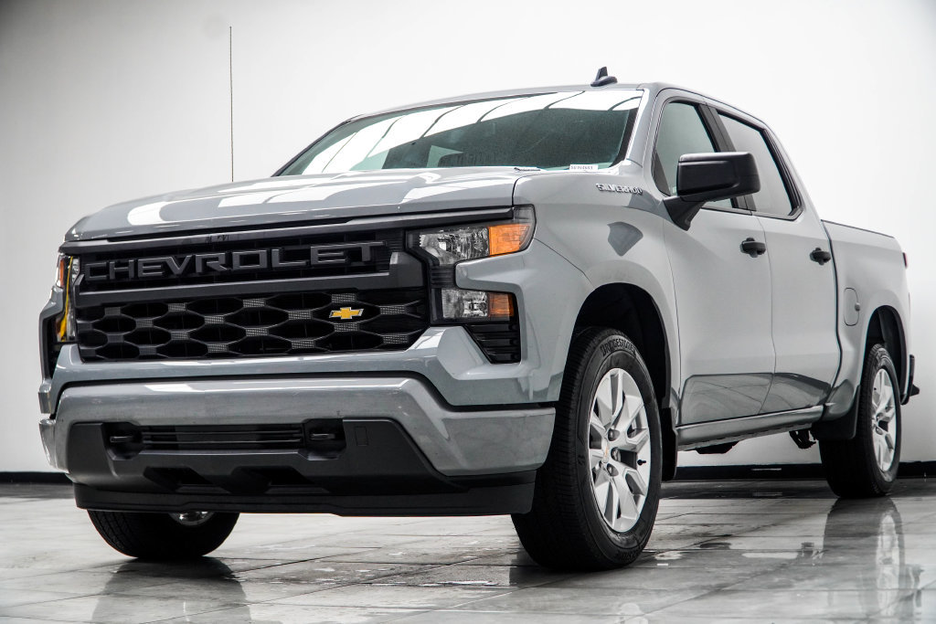 Used 2025 Chevrolet Silverado 1500 Custom RWD image 11