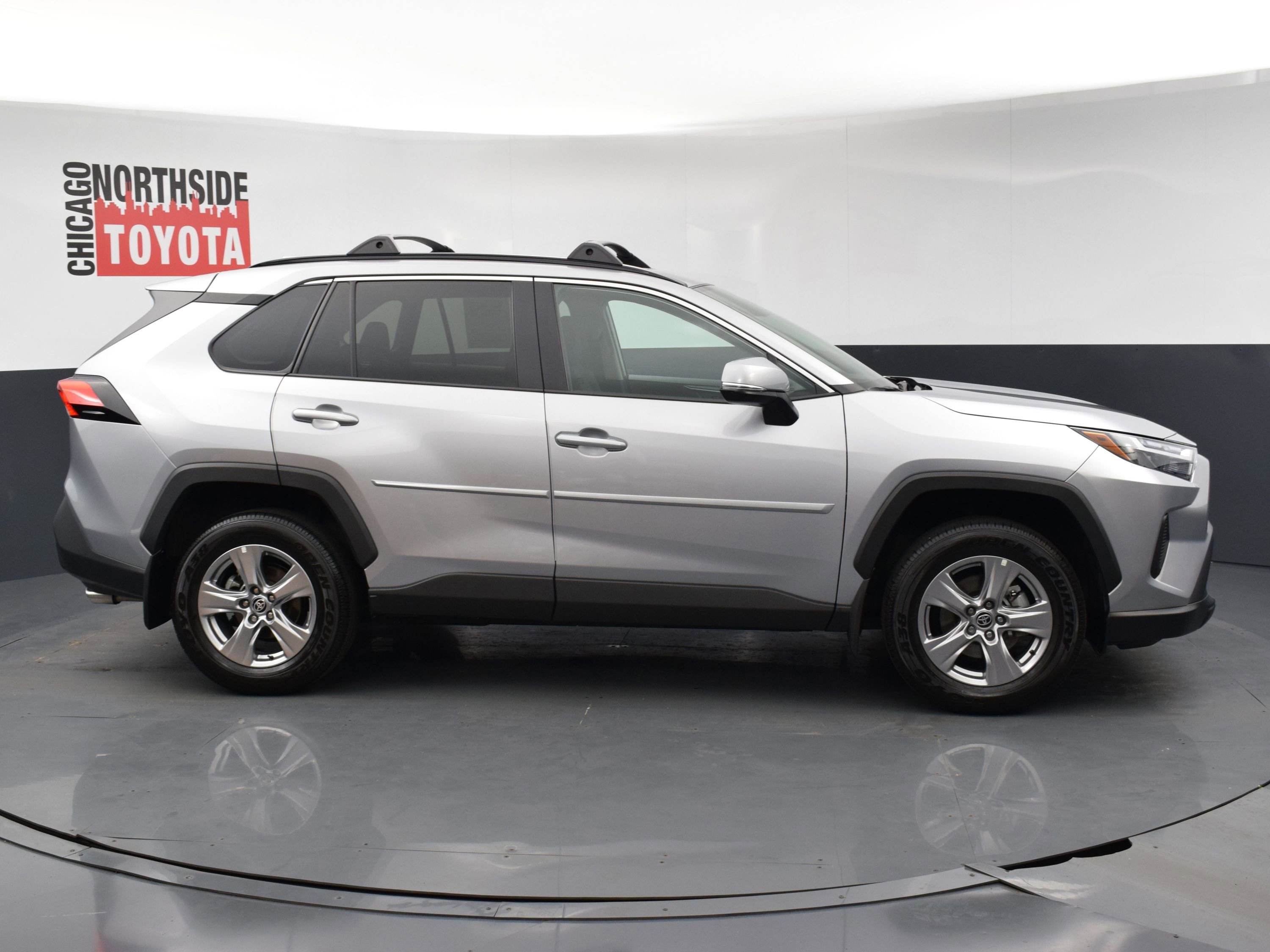Used 2023 Toyota RAV4 XLE w/ Convenience Package AWD/4WD image 5