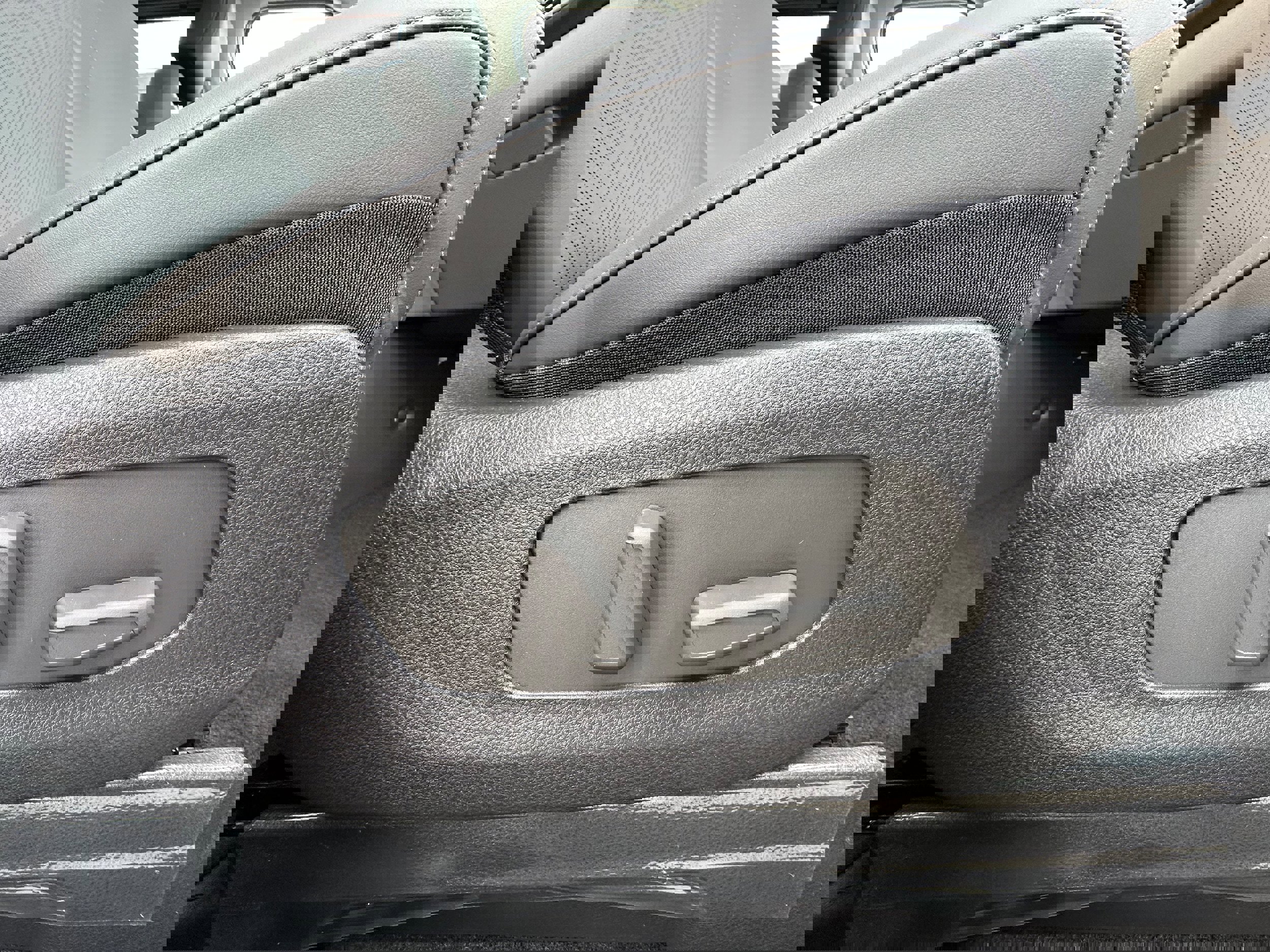 New 2026 Kia Carnival SX image 37