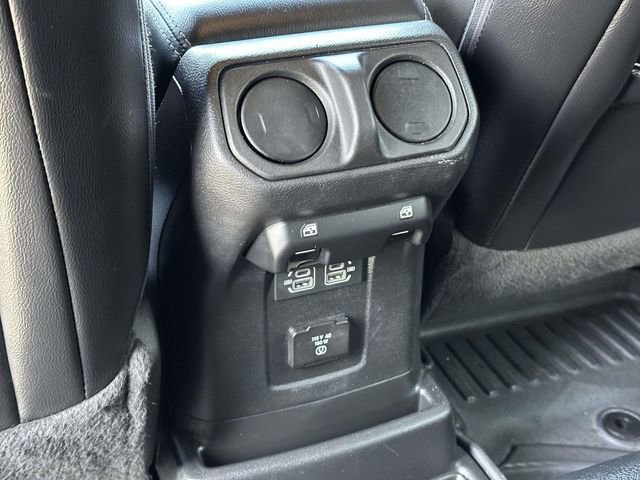 Used 2023 Jeep Wrangler Unlimited Sahara w/ Cold Weather Group image 18
