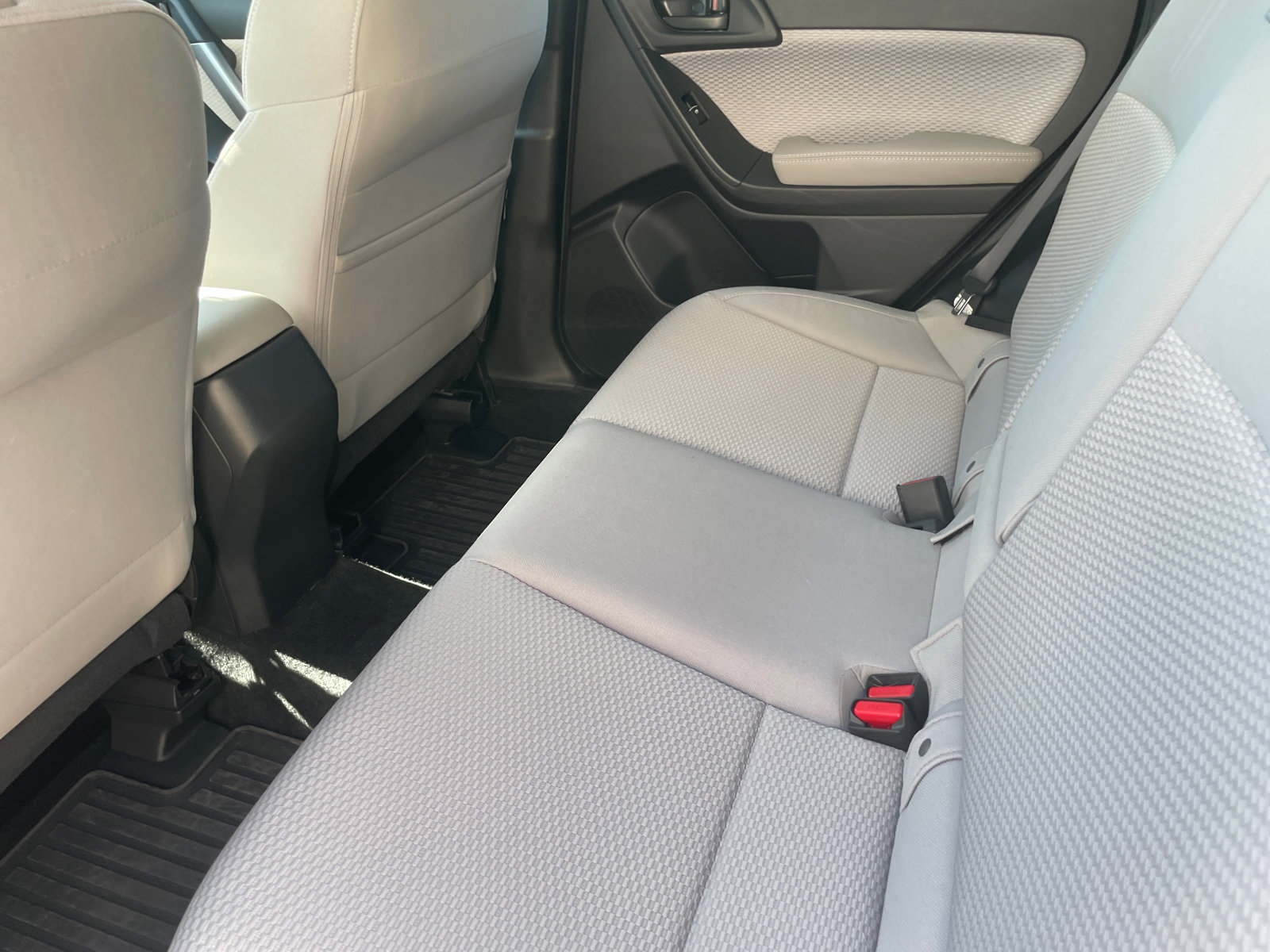 Used 2018 Subaru Forester 2.5i Premium w/ All-Weather Package AWD/4WD image 22