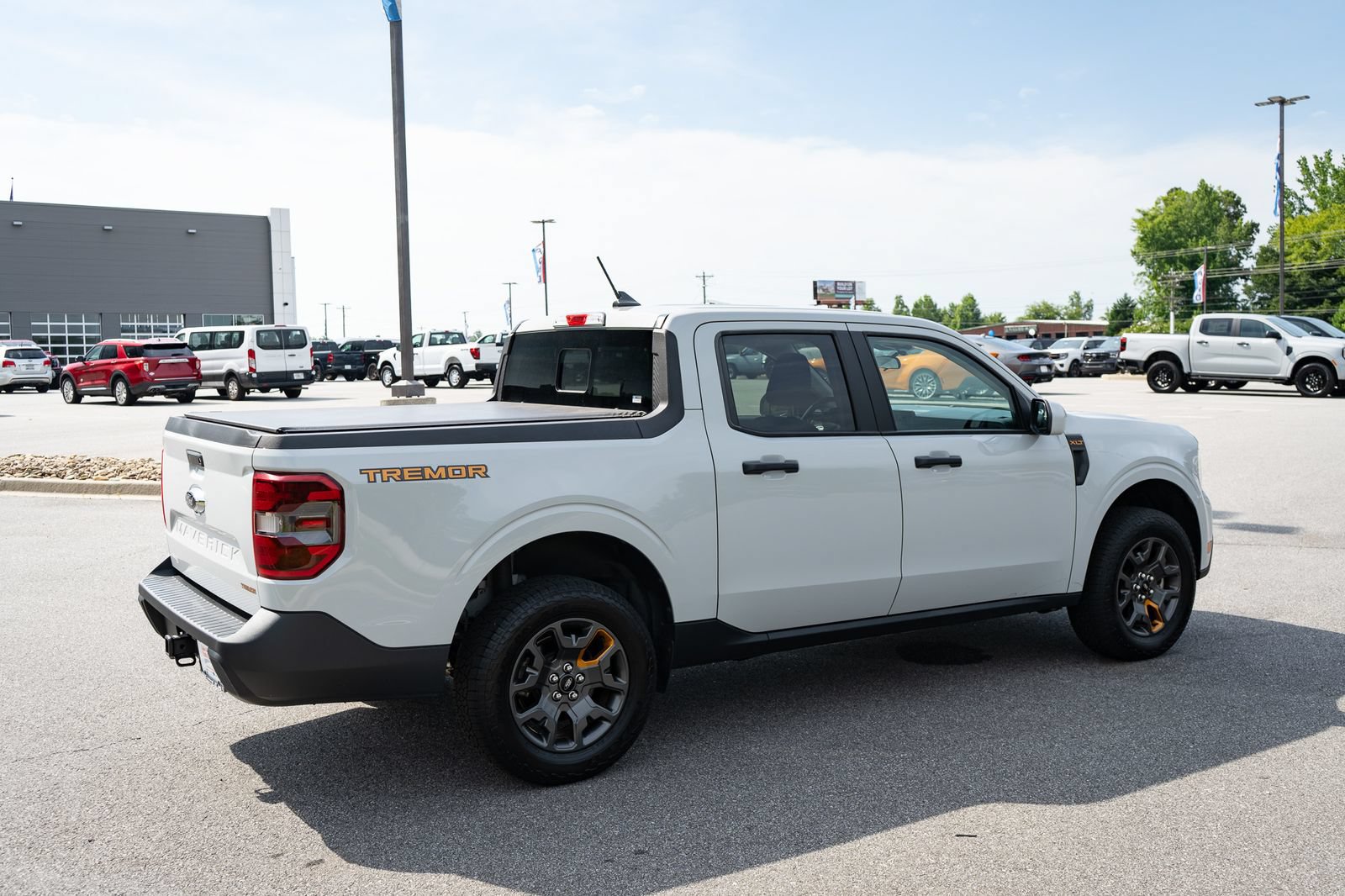 Used 2023 Ford Maverick Tremor w/ Tremor Off-Road Package AWD/4WD image 10