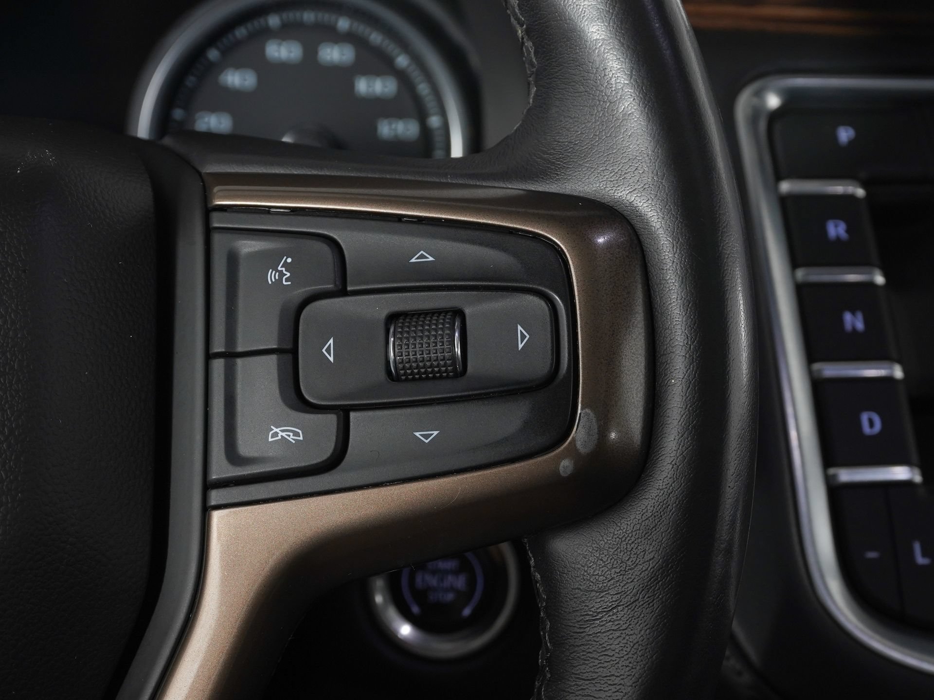 Used 2021 Chevrolet Suburban High Country AWD/4WD image 23
