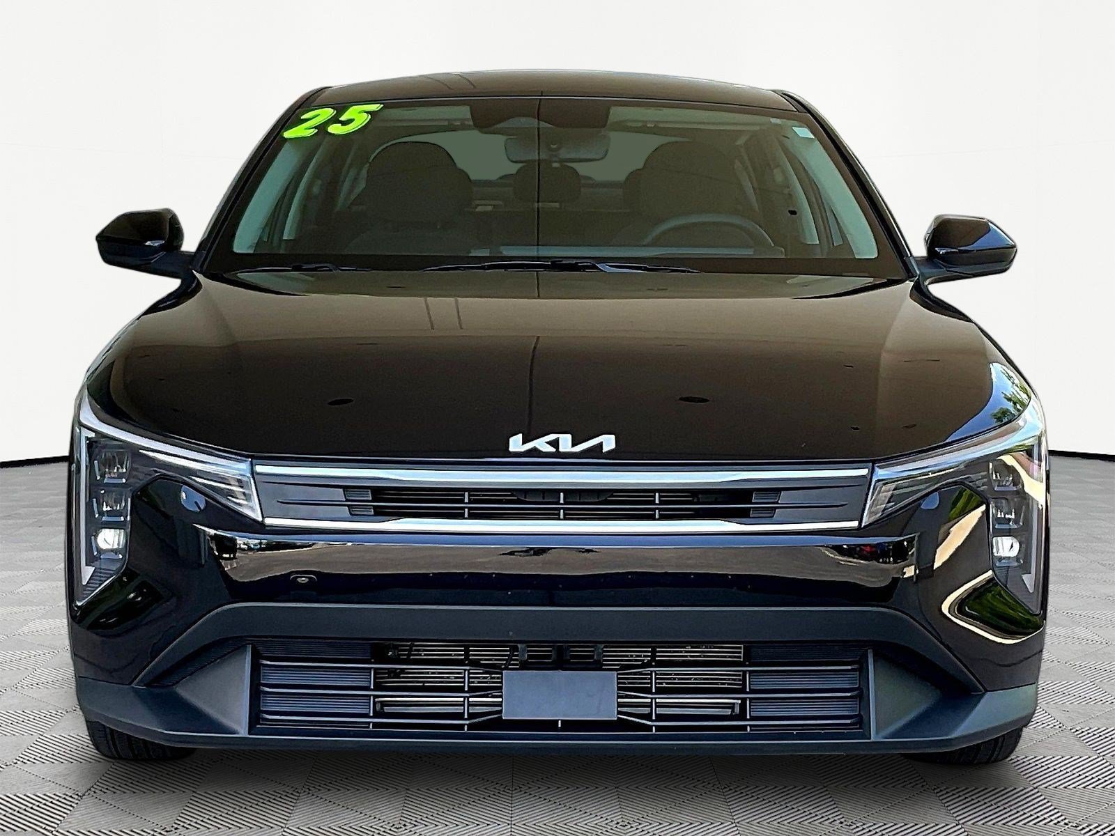 Used 2025 Kia K4 FWD image 2