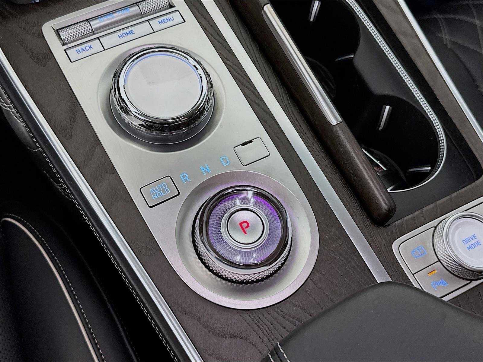 Certified 2024 Genesis GV80 3.5T w/ Prestige Package image 19