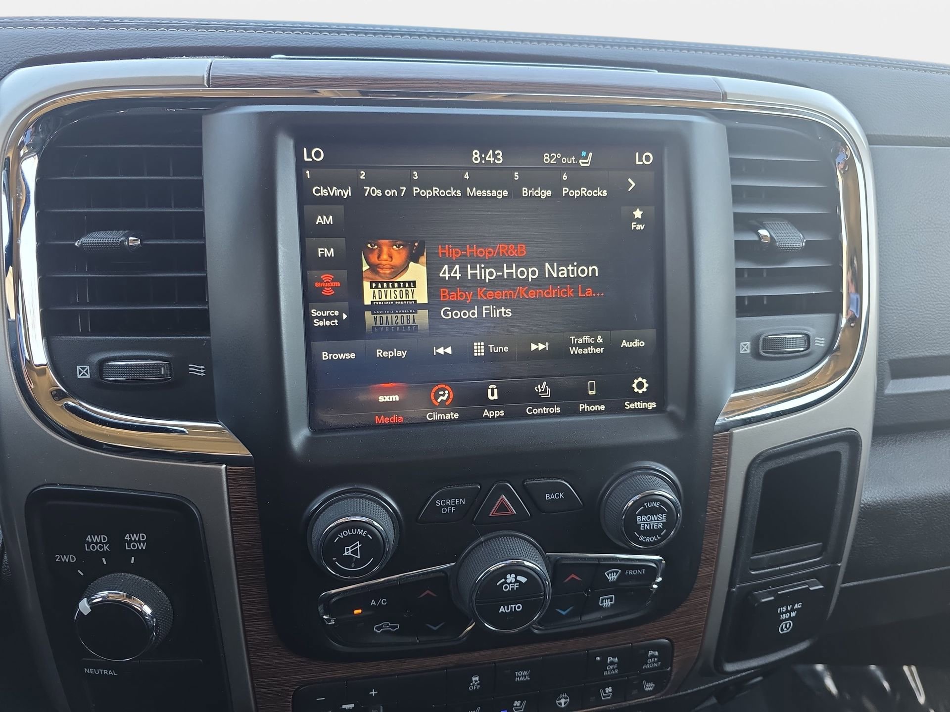 Used 2018 RAM 2500 Laramie w/ Protection Group image 20