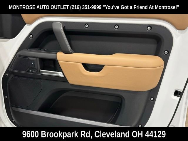 New 2025 Land Rover Defender 110 X-Dynamic SE image 33