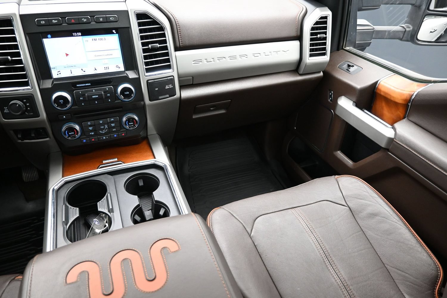 Used 2017 Ford F350 King Ranch w/ King Ranch Ultimate Package AWD/4WD image 40