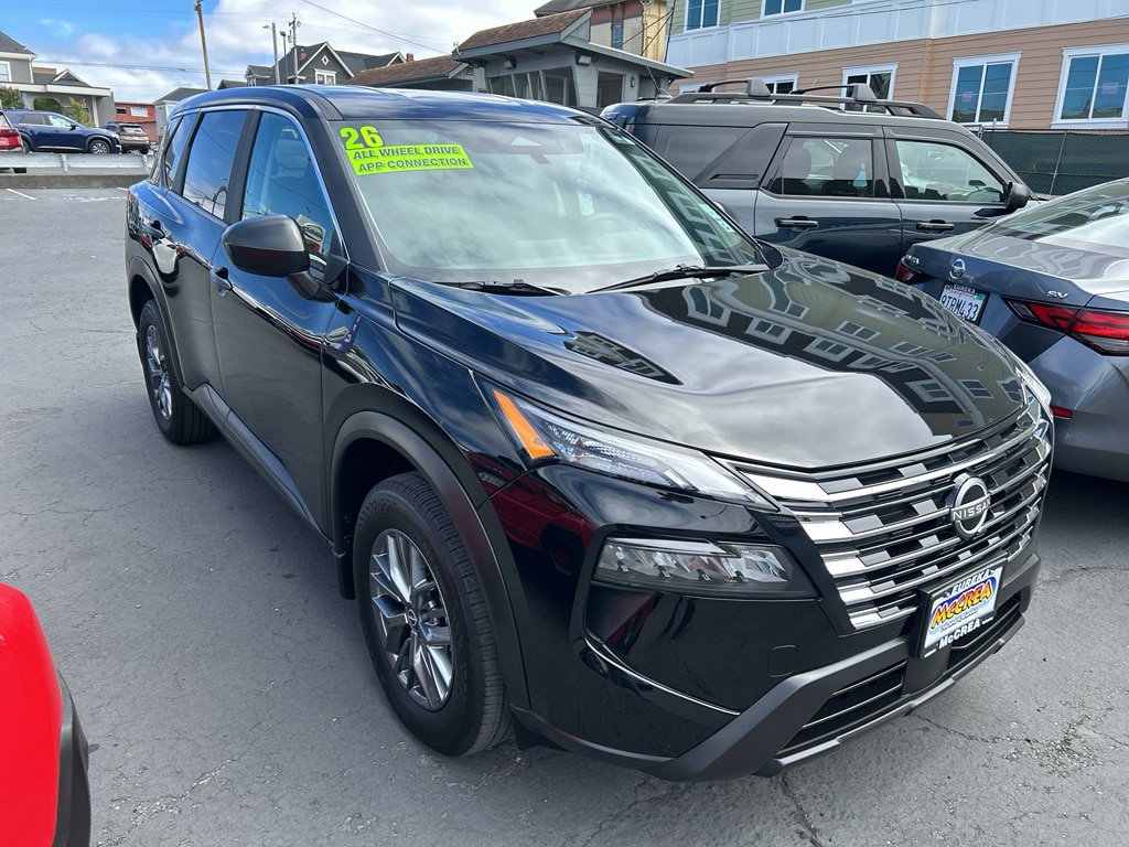 Used 2026 Nissan Rogue S AWD/4WD image 3