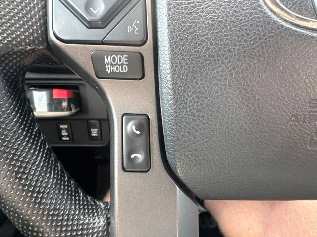 Used 2016 Toyota Tacoma TRD Sport w/ Towing Package AWD/4WD image 19