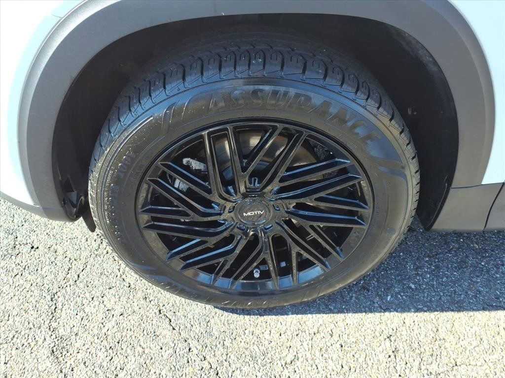 Used 2022 Mercedes-Benz GLB 250 GLB 250 image 10