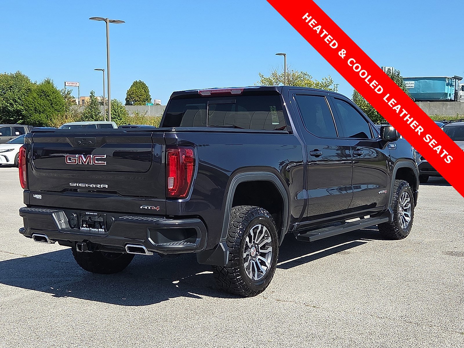 Used 2022 GMC Sierra 1500 AT4 w/ AT4 Preferred Package image 5