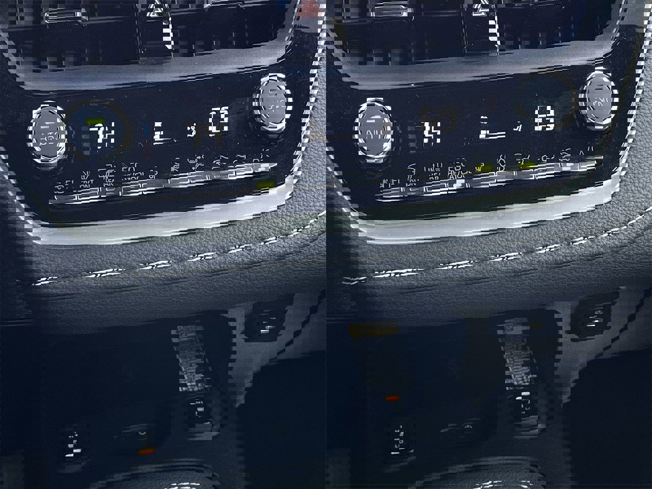 Used 2023 Toyota Corolla XSE image 18