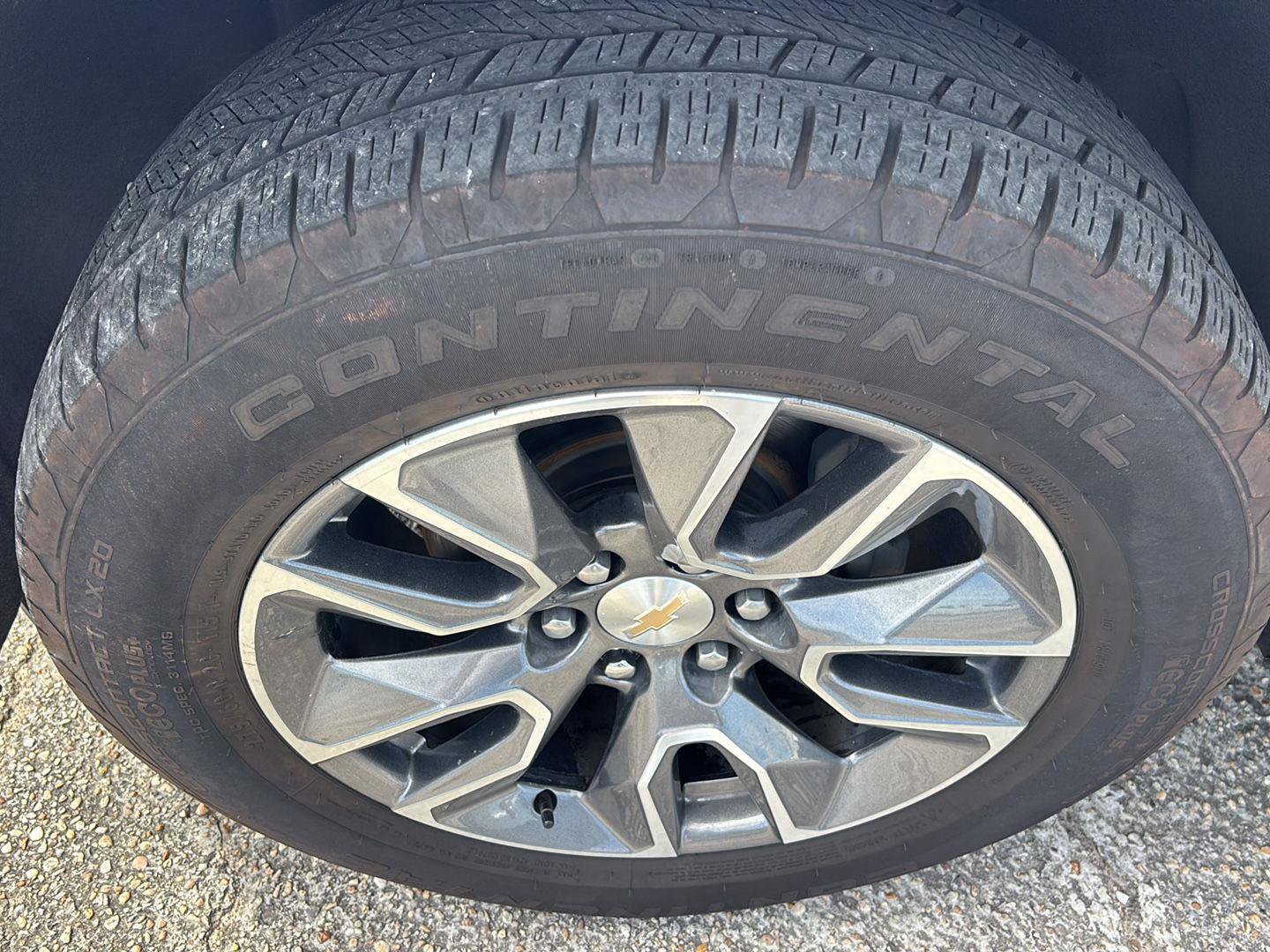 Used 2024 Chevrolet Tahoe LT RWD image 12