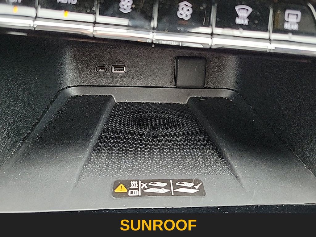 Used 2024 Chevrolet Traverse RS w/ LPO, Floor Liner Package image 23