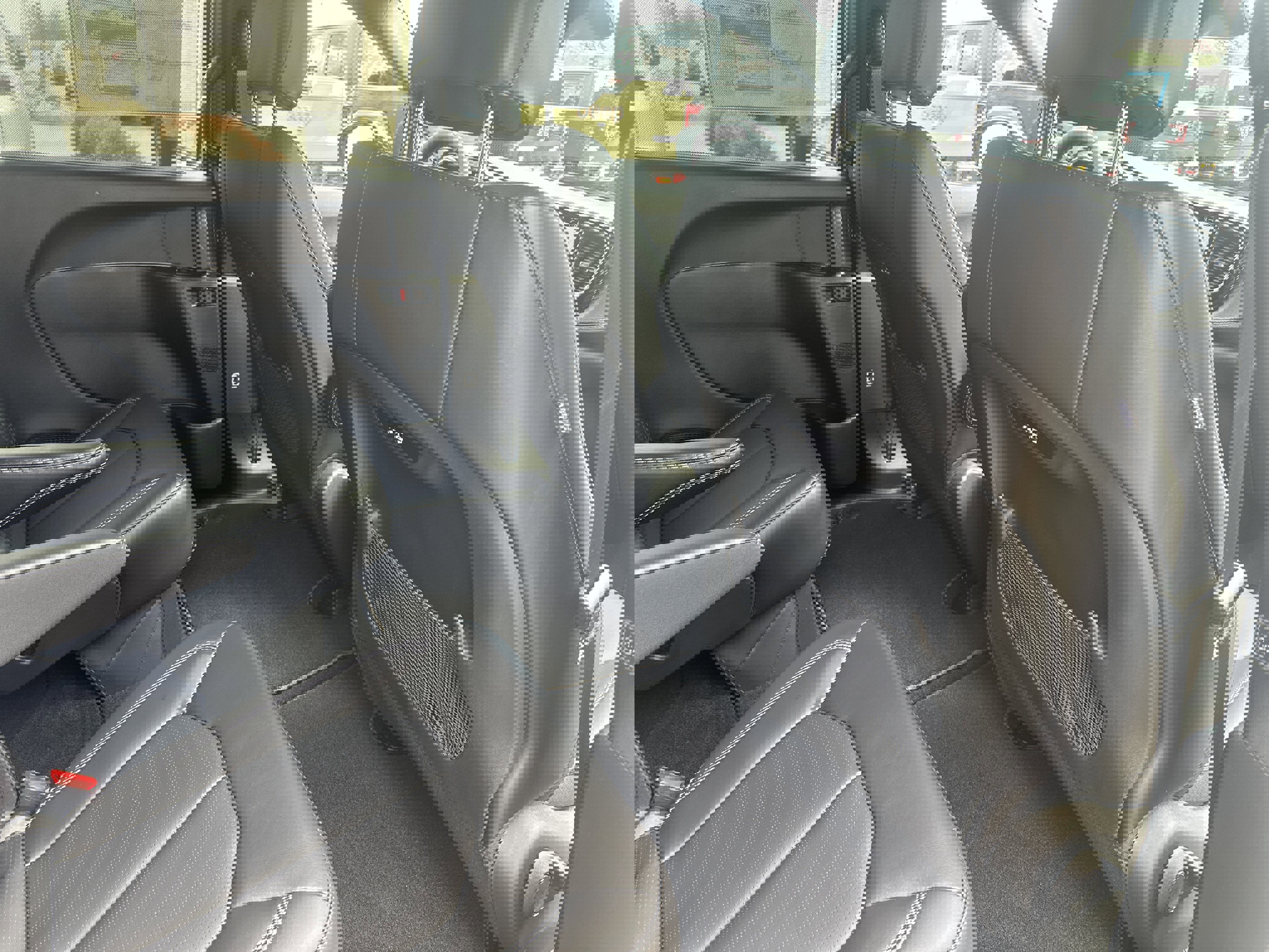 New 2026 Chrysler Pacifica Select image 26