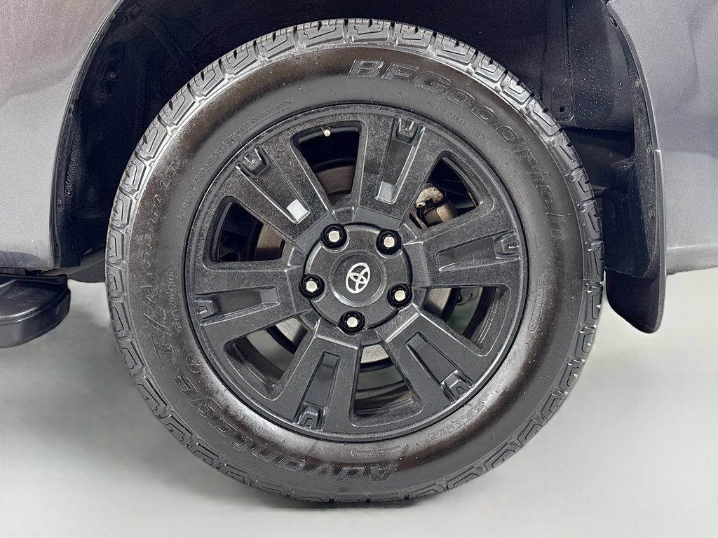 Used 2019 Toyota Sequoia TRD Sport w/ TRD Sport Premium Package AWD/4WD image 10