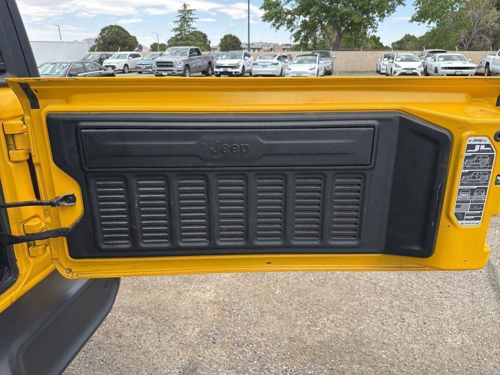 Used 2020 Jeep Wrangler Unlimited Sport S AWD/4WD image 23