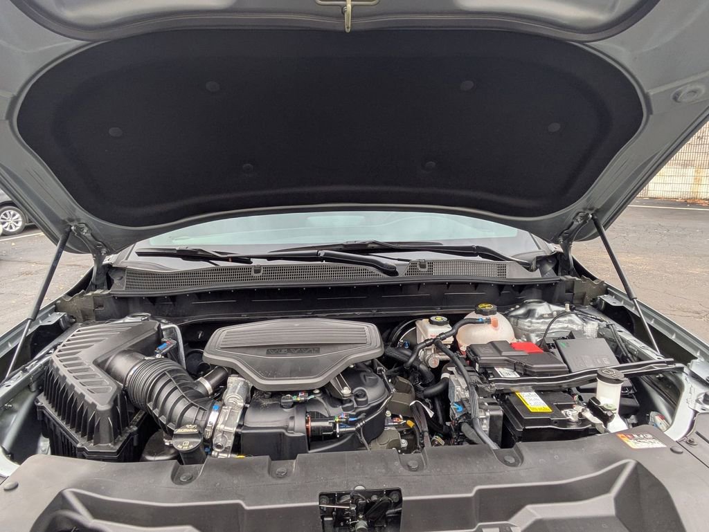 Used 2025 Chevrolet Blazer RS image 32