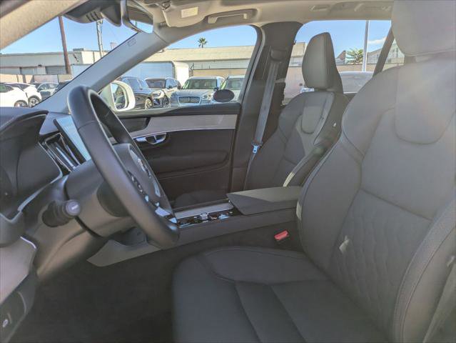 Used 2025 Volvo XC90 B6 Plus w/ Protection Package Premier image 22