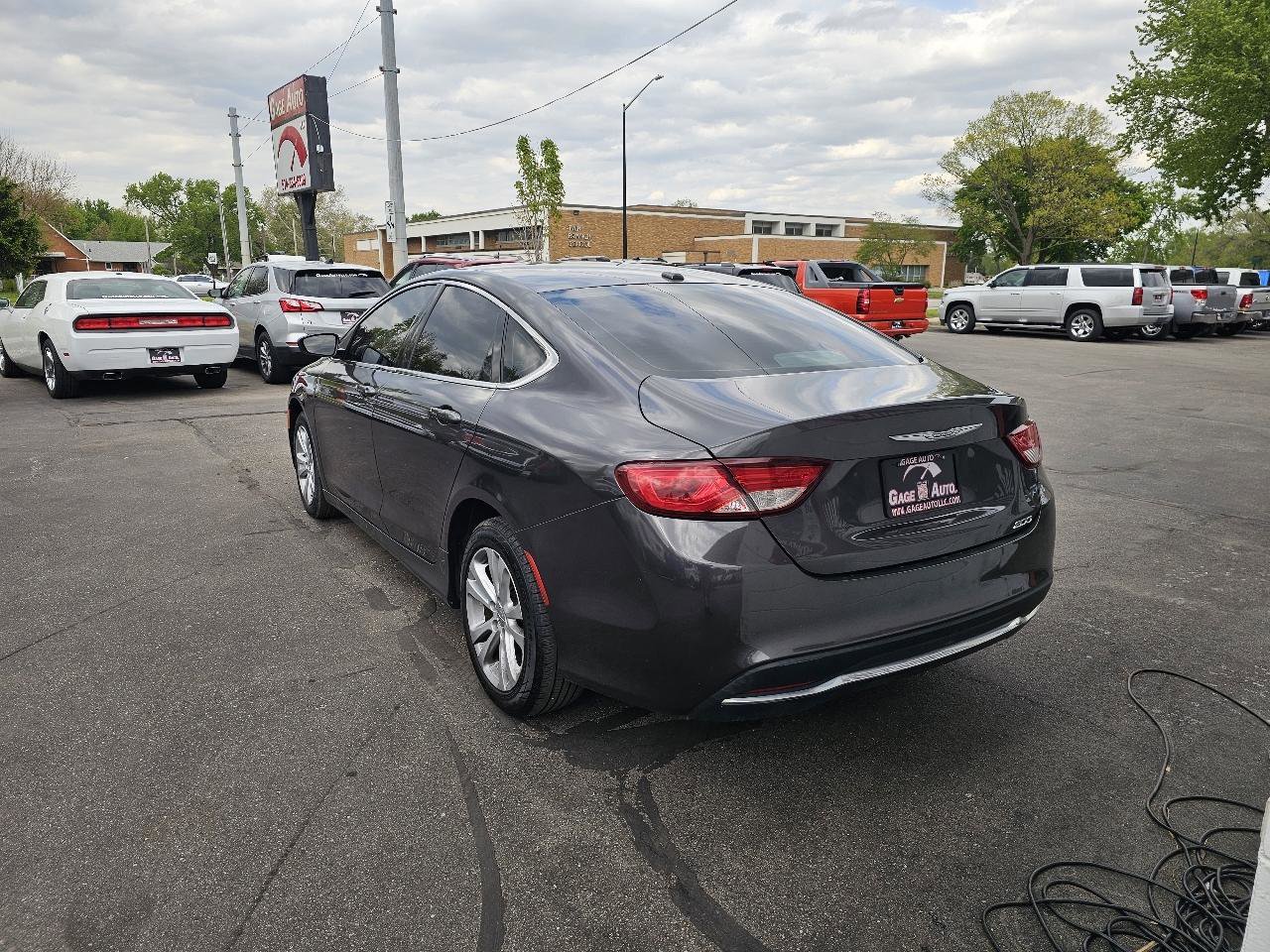 Used 2016 Chrysler 200 Limited w/ Convenience Group FWD image 8