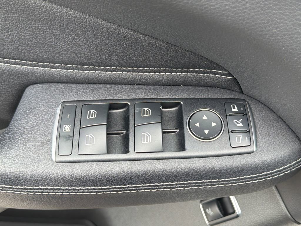 Used 2018 Mercedes-Benz GLE 350 image 29