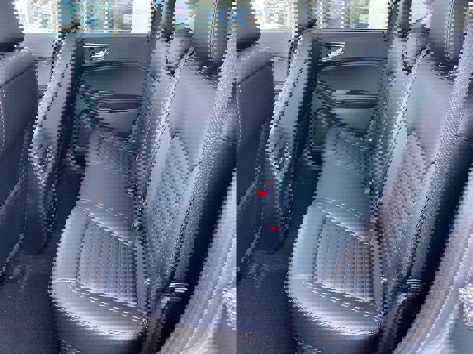 Used 2024 Ford Edge SEL w/ Convenience Package image 23