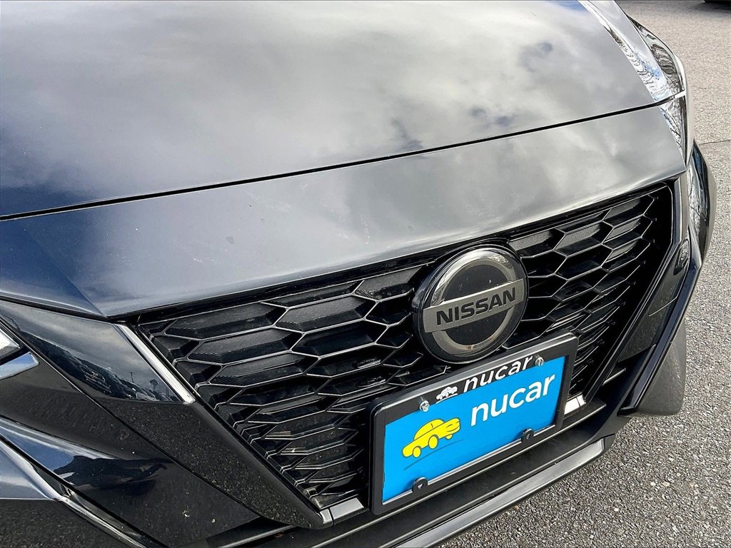 Used 2023 Nissan Sentra SR w/ Midnight Edition Package image 28