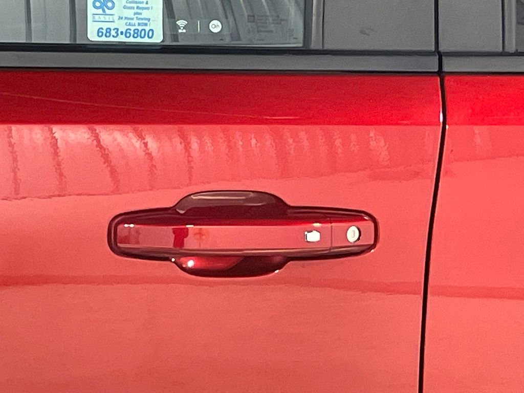 Used 2023 Chevrolet Colorado LT w/ LT Convenience Package image 17