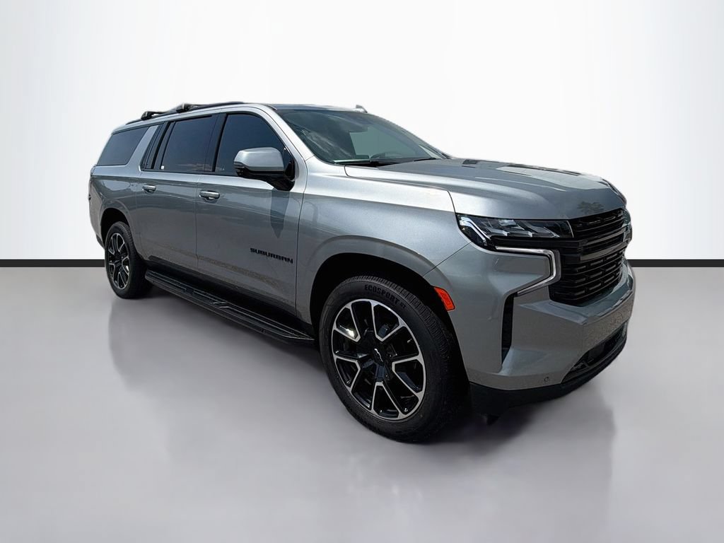 Used 2023 Chevrolet Suburban RST w/ Luxury Package RWD image 3