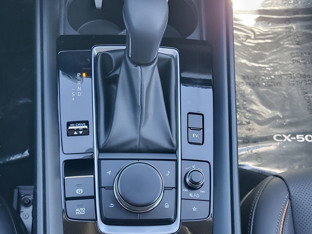 Used 2025 MAZDA CX-50 AWD 2.5 Hybrid w/ Premium Pkg image 26