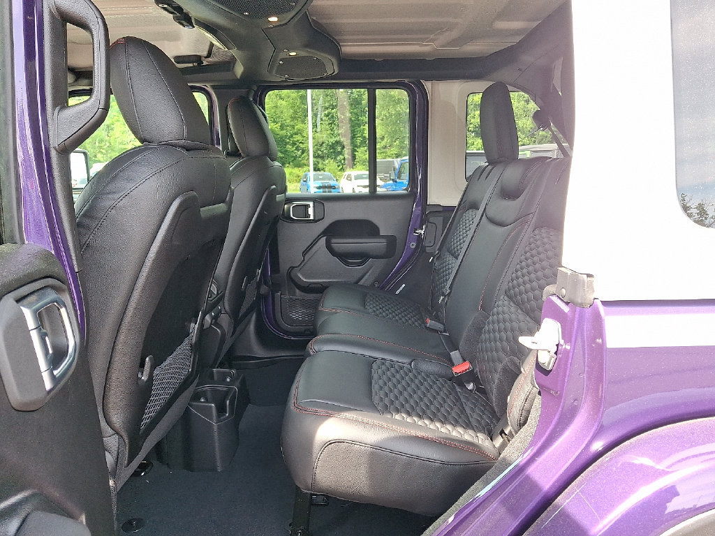 New 2026 Jeep Wrangler Unlimited Rubicon w/ Whitecap Package AWD/4WD image 7