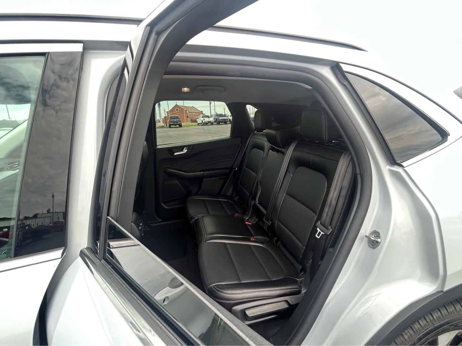 Used 2025 Ford Escape Platinum AWD/4WD image 10